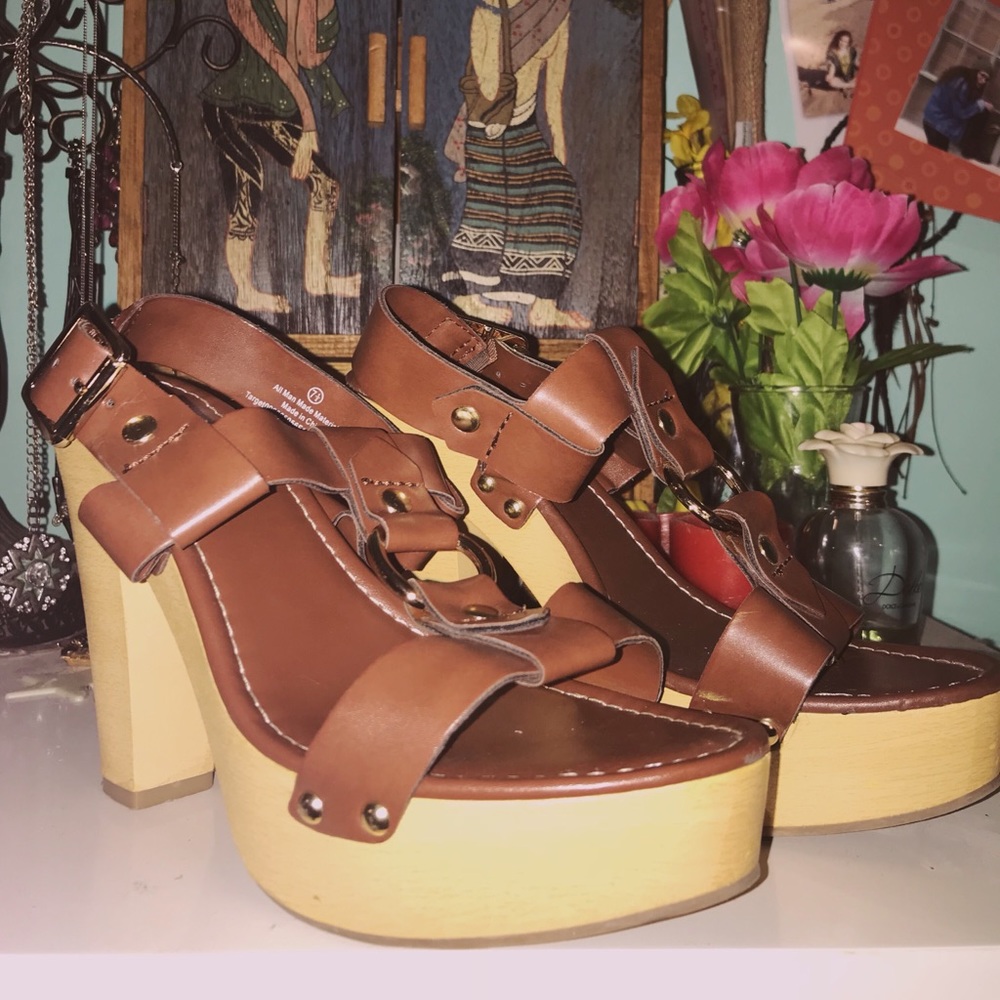 Mossimo Supply Co Clunky Heel Sandals